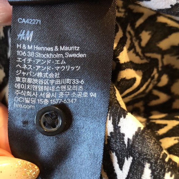 H&M cotton lightweight geometric pattern long sleeve Chinese collar 3/4 button 8 - Picture 9 of 9